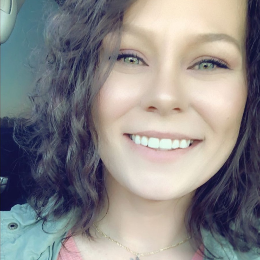 Meet your Posher, Kellie